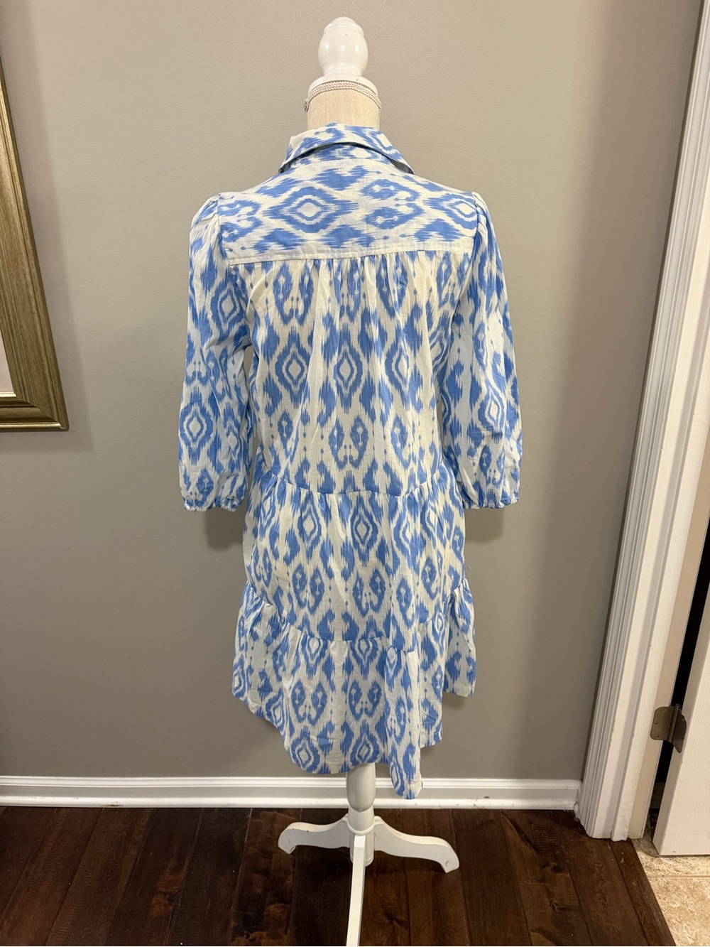 NWT Ellen Tracy Blue and White Ikat Mini Shirtdress. Size Small - Picture 2 of 8